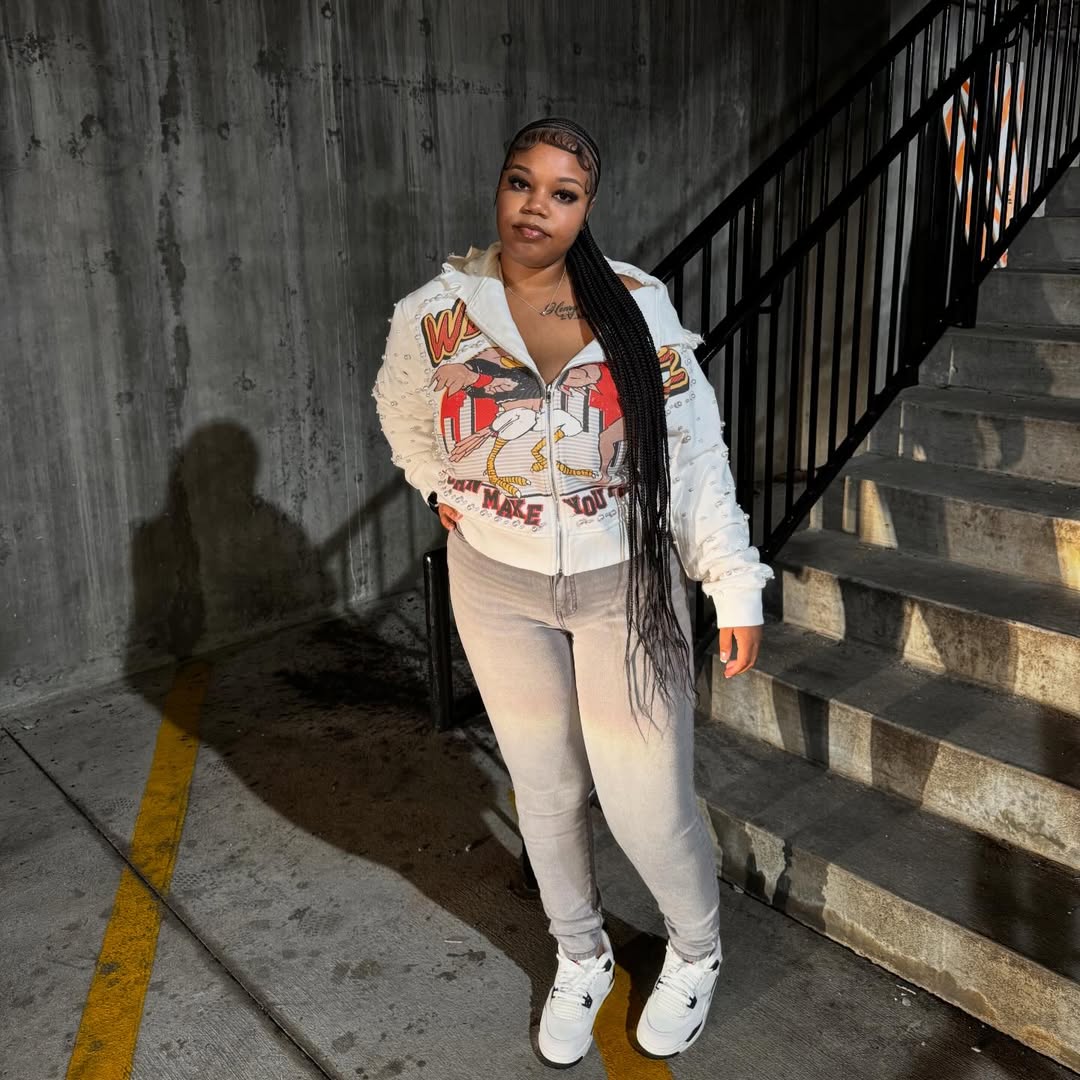WB Can Make You Famous Zip-Up *Limited*